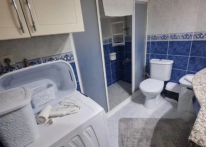 Апартаменты 3 Ege Ueniversite Ve Hastanesi Yakini Aileye-firma Calisanlarina Uygun *